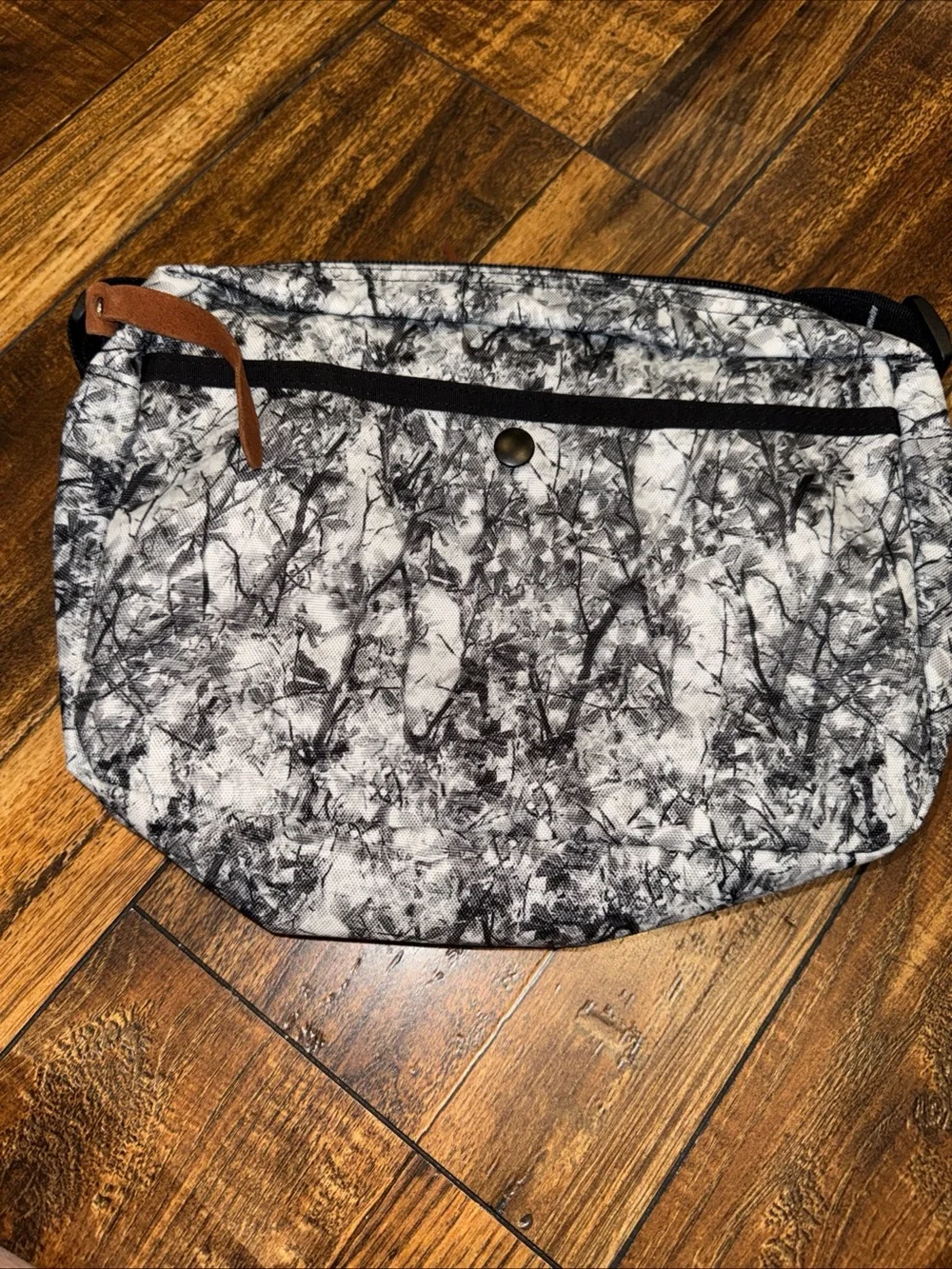 Gregory utility shoulder S: treeline camo